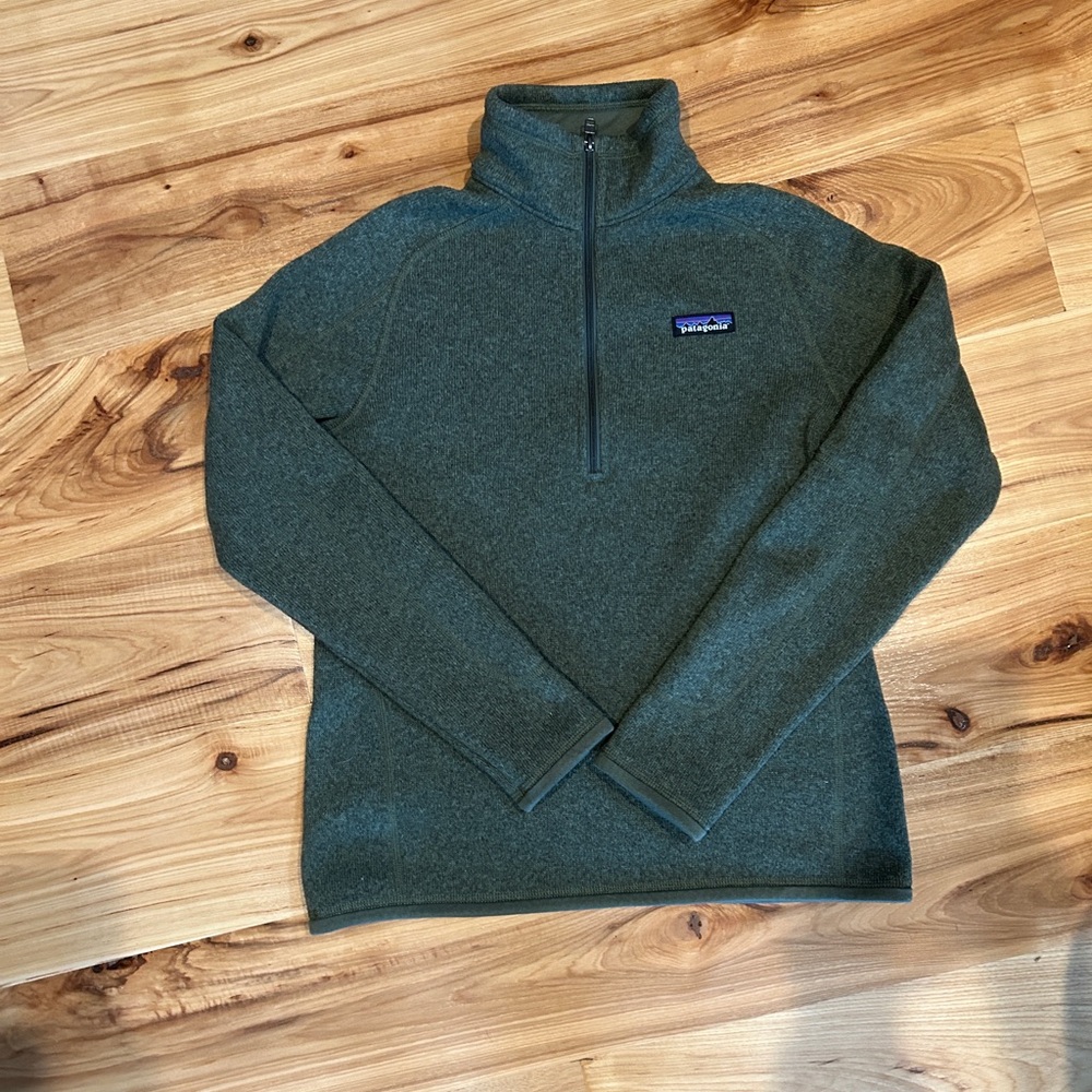 Patagonia Women's Forest Green Zip-Up Jacket